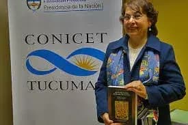 Elisa Cohen de Chervonagura en la sede Tucumán del Conicet. 