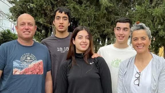 Miembros de la familia Kutz, que fueron asesinados en su casa de Kfar Aza el 7/10. (Gentileza) Miembros de la familia Kutz, que fueron asesinados en su casa de Kfar Aza el 7/10.