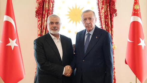 El asesinado líder de Hamás, Ismail Haniyeh, con el presidente turco Erdogan. 