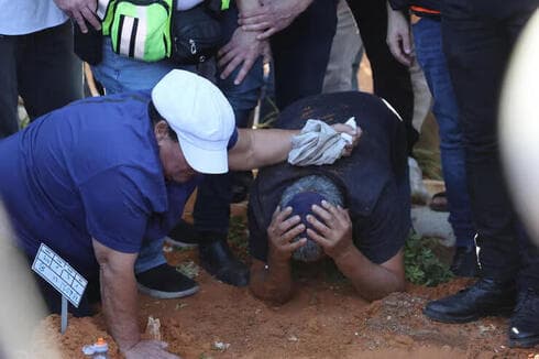 Dolor en el funeral de la joven Shirel Golan. 