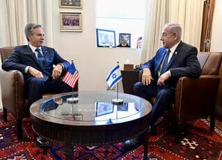 El secretario de Estado Antony Blinken reunido con el primer ministro de Israel Benjamín Netanyahu. 