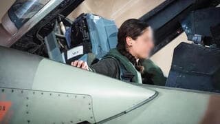 Una de las pilotos que participó de la operación en Irán. 