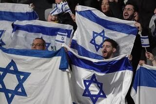 Hinchas de la selección israelí alentaron al equipo. 