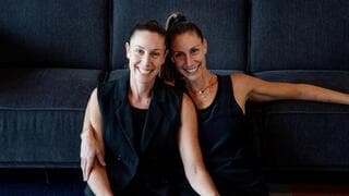 Las doctoras Merav Mor y Michal Mor, cofundadoras de Lumen. 