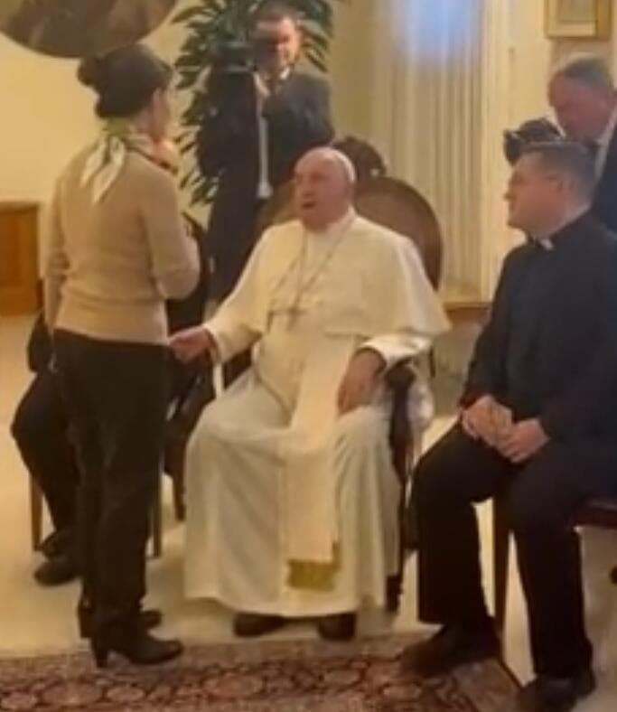 El Papa recibió a una delegación de familiares de rehenes. (Captura de video. Gentileza Yair Rotem) El Papa recibió a una delegación de familiares de rehenes.