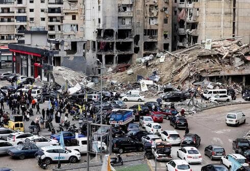 Destrucción en Beirut. Los libaneses intentarán recuperar su vida tras el fin de la guerra. (Reuters) Destrucción en Beirut. Los libaneses intentarán recuperar su vida tras el fin de la guerra.