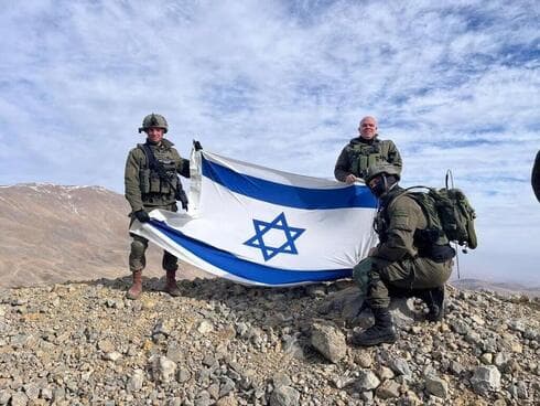Fuerzas israelíes en el lado sirio del Monte Hermon. 