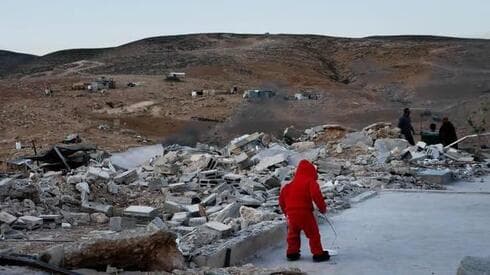 Escenas de "No other land"