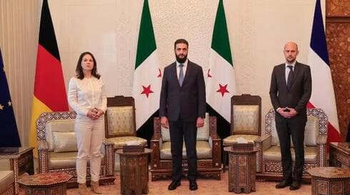 Al-Golani con los ministros de Asuntos Exteriores de Alemania y Francia a principios de mes. 