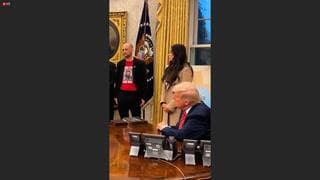 Trump reunido en la Casa Blanca con israelíes que fueron secuestrados por Hamás. 