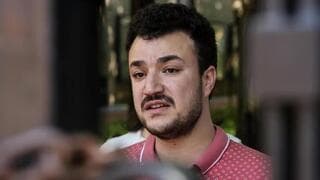 Mahmoud Khalil, uno de los líderes de la protesta, detenido por la policía. 