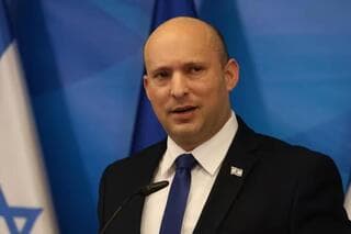 "Unos 25 escaños están representados en la Knesset por la palabra Bennett".