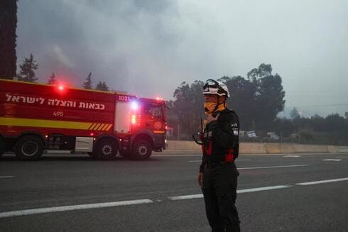 El cuerpo de bomberos había sido alertado por el Servicio Meteorológico. 