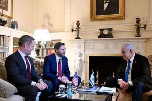 Waltz y Vance, reunidos con Netanyahu en febrero pasado. Uno fue despedido y el otro adquirió más poder. (Avi Ohayon, GPO) Waltz y Vance, reunidos con Netanyahu en febrero pasado. Uno fue despedido y el otro adquirió más poder.