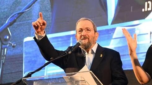 "Creo con todo mi corazón que estamos en el camino de la desobediencia civil", dijo Ehud Barak. (Yair Sagi) "Creo con todo mi corazón que estamos en el camino de la desobediencia civil", dijo Ehud Barak.