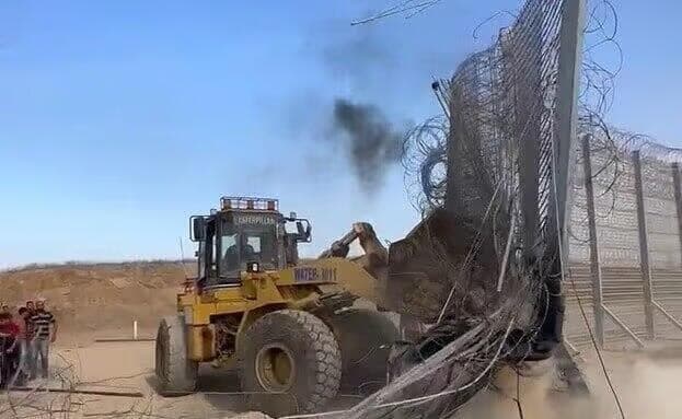 Los terroristas que ingresaron a Israel el 7/10 eran unidades de élite entrenadas. (Ynet) Los terroristas que ingresaron a Israel el 7/10 eran unidades de élite entrenadas.