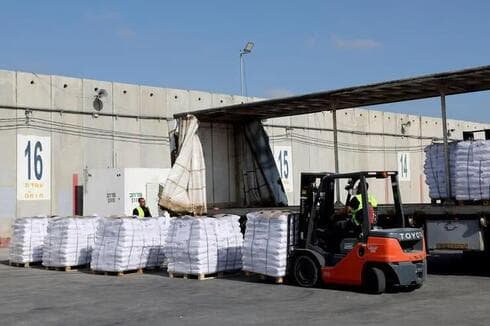 Permitir la entrada de ayuda humanitaria debería haberse hecho mucho antes de que el presidente de Estados Unidos se uniera a las acusaciones de hambruna masiva en la Franja de Gaza. (Jack Guez, AFP) Permitir la entrada de ayuda humanitaria debería haberse hecho mucho antes de que el presidente de Estados Unidos se uniera a las acusaciones de hambruna masiva en la Franja de Gaza.