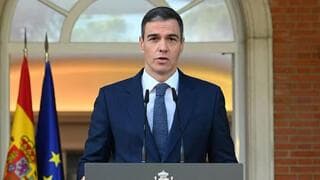 Pedro Sánchez, presidente del gobierno de España: "La guerra no tiene sentido". 