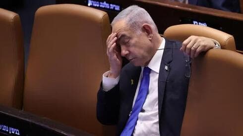 Más dolores de cabeza para Netanyahu. La UE considera imponer sanciones "para que Israel no decida quién puede comer y quién no". (Alex Kolomoisky) Más dolores de cabeza para Netanyahu. La UE considera imponer sanciones "para que Israel no decida quién puede comer y quién no".