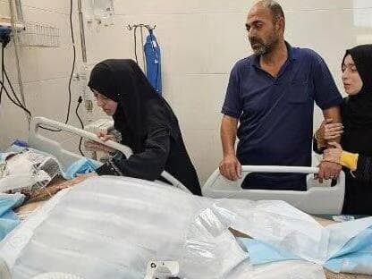 Las víctimas fueron trasladadas al hospital donde trabaja la doctora Al-Najjar. (BBC) Las víctimas fueron trasladadas al hospital donde trabaja la doctora Al-Najjar.