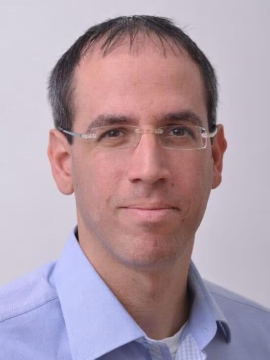 Dr. Yarden Levinsky  