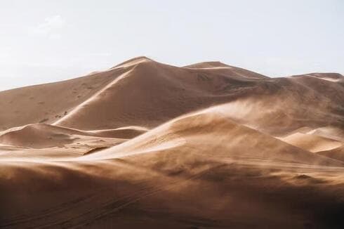 Viento en el Sahara, cerca de Marruecos. 