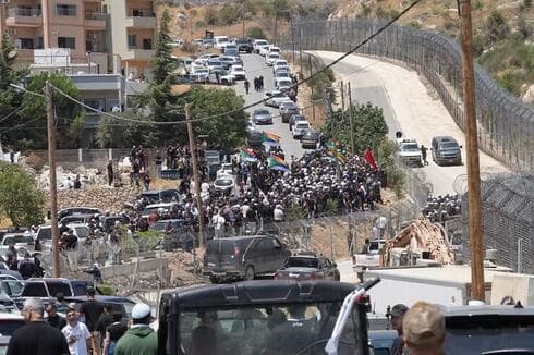 Drusos israelíes cruzando la frontera con Siria. 
