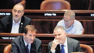 Edelstein en el pleno de la Knesset. Votó a favor, contrariamente a la posición de su partido. (Knesset) Edelstein en el pleno de la Knesset. Votó a favor, contrariamente a la posición de su partido.
