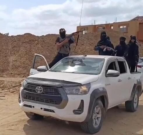 A 700 metros del puesto de las FDI: milicia Al-Astal en el sur de la Franja de Gaza. 