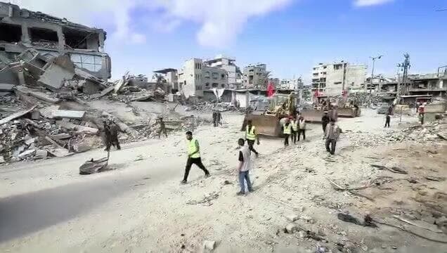 Un tractor turco en la Franja de Gaza. Los primeros pasos de la rehabilitación. 