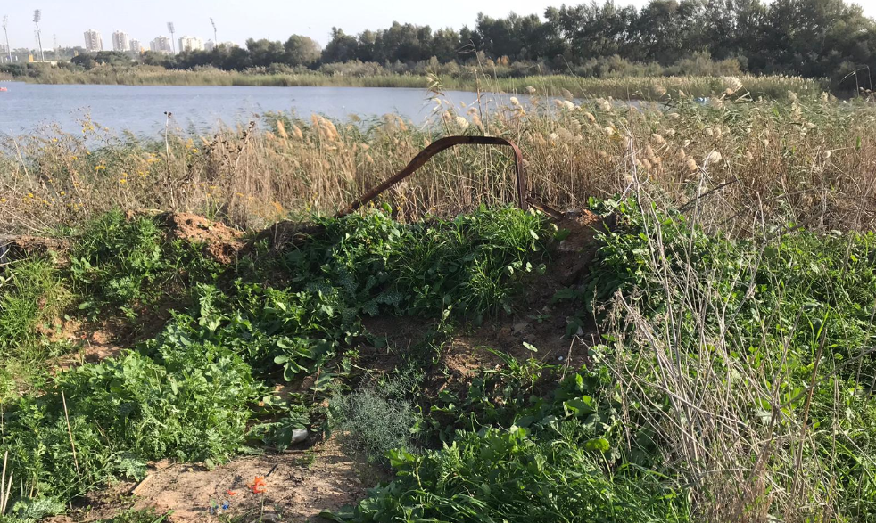 ההזנחה באגם הסופרלנד בראשון לציון