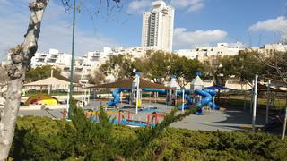 גינת שעשועים במודיעין