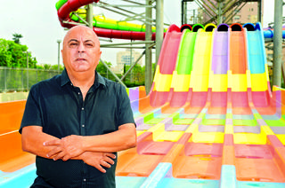 חן והמגלשות הריקות