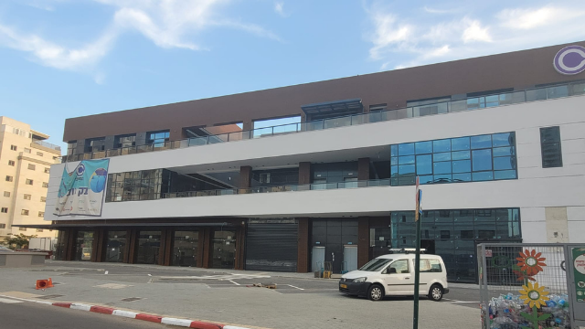 מרכז מסחרי חדש הדר גנים