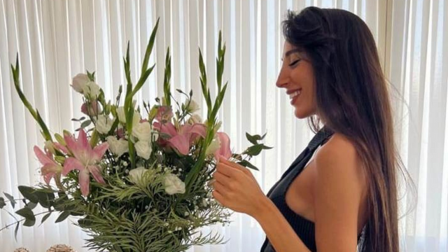 טליה קוטפת קמפיין ראשון