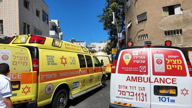 אמבולנס מד"א