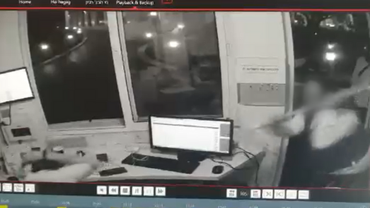 מאבטח הותקף בנתניה