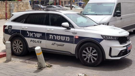 ניידת משטרה פתח תקוה - תמונת פייסבוק