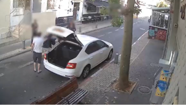 נהג המונית התווכח עם הקשישים ותקף