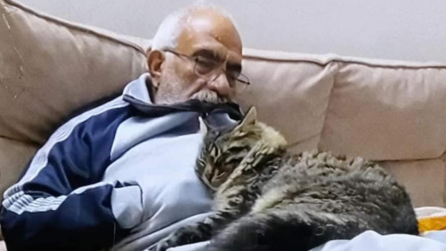 ראזי שיהאב ז"ל והחתול שלו ראמזי