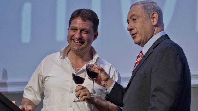 "מכיר את המשחק הפוליטי". ביבס ונתניהו בזמנים טובים יותר