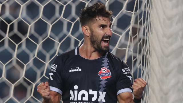 תורג'מן. החל את הקריירה בהפועל פתח תקווה