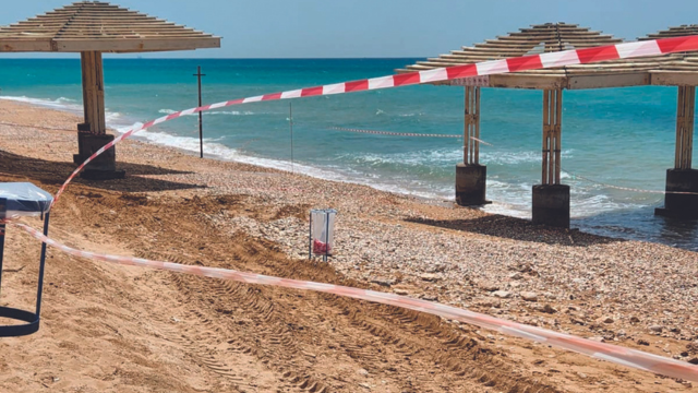 חול לא מגיע לחופים שהולכים ונעלמים ללא הזנה. חוף קרית חיים