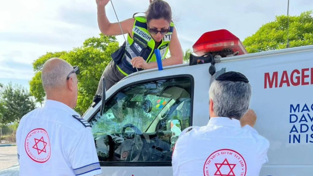 צמרת גבע בפעולה