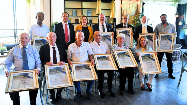 יקיר העיר עם ראש העיר