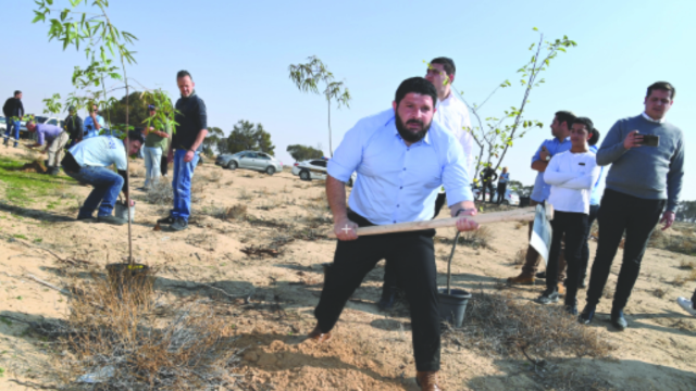 ח"כ אלמוג כהן - תמונת פייסבוק