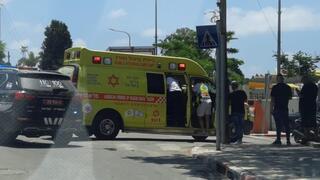 גבר התמוטט בבית הספר אלומות