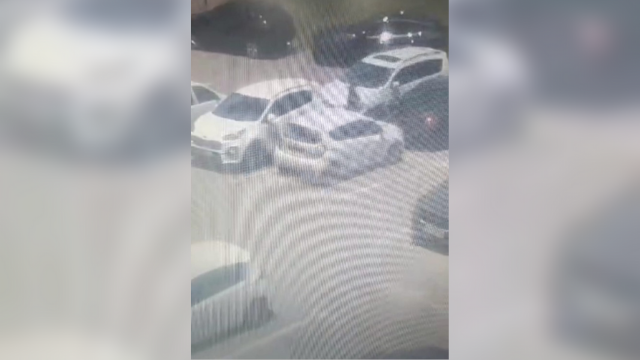 תושב אור עקיבא פורץ לרכב בנמל קיסריה