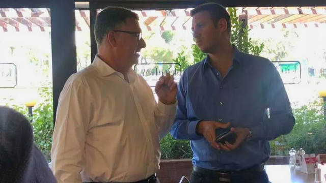 גדעון סער ודוד עציוני בפגישה קודמת