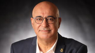 מנכ"ל עירייה, איציק לארי